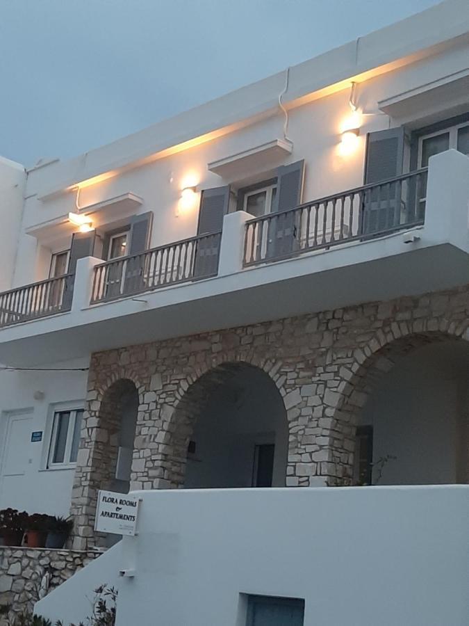 Flora Rooms & Apartments ناوسا المظهر الخارجي الصورة